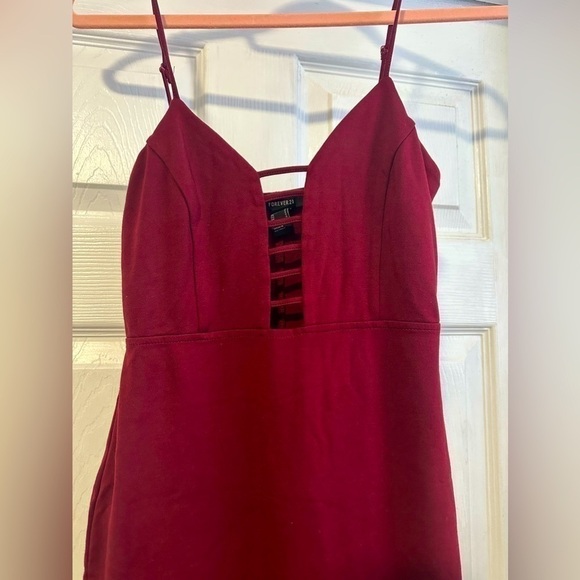 Forever 21 Short Spaghetti Strap Dress with Cutout Holes in Front, Size Small - Picture 6 of 8